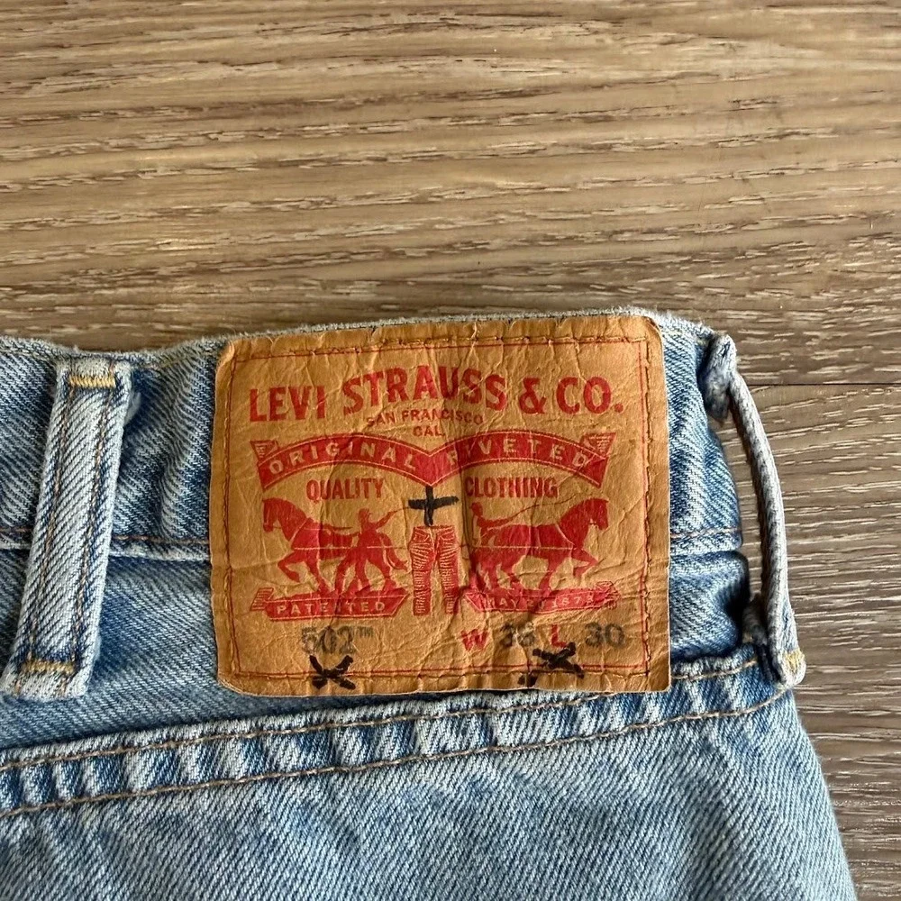 Levis 502 Regular Taper Jeans Mens 38x30 Light Wash Blue Denim Pants
